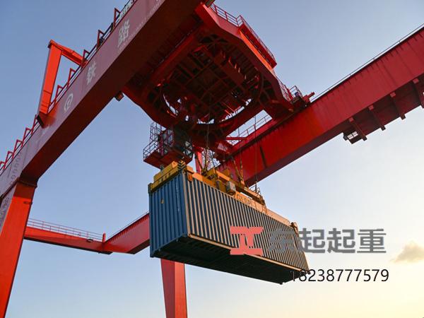 浙江宁波集装箱龙门起重机断电时的正确操作